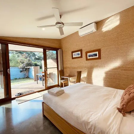 Grape Juice Retreat Rustic Romantic Gateway 5Mins To Beaches & Town Margaret River Exterior photo