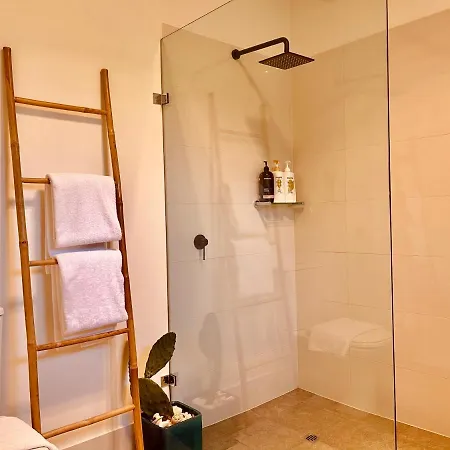 Grape Juice Retreat Rustic Romantic Gateway 5Mins To Beaches & Town Margaret River Exterior photo