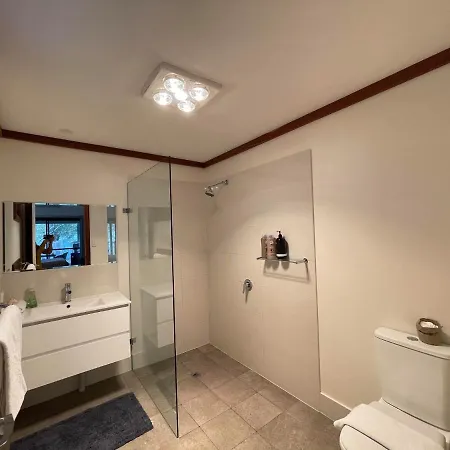 Grape Juice Retreat Rustic Romantic Gateway 5Mins To Beaches & Town Margaret River Exterior photo