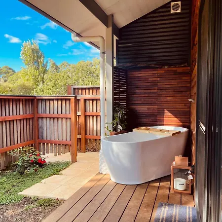 Grape Juice Retreat Rustic Romantic Gateway 5Mins To Beaches & Town Margaret River Exterior photo
