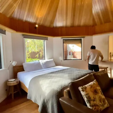 Grape Juice Retreat Rustic Romantic Gateway 5Mins To Beaches & Town Margaret River Exterior photo