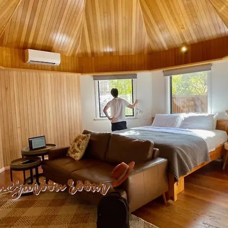 Grape Juice Retreat Rustic Romantic Gateway 5Mins To Beaches & Town Margaret River Exterior photo