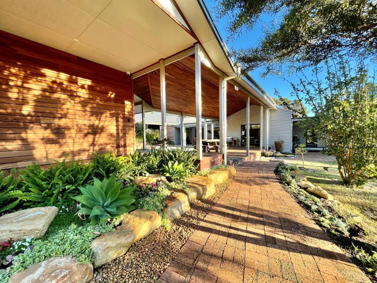 Grape Juice Retreat Rustic Romantic Gateway 5mins To Beaches & Town