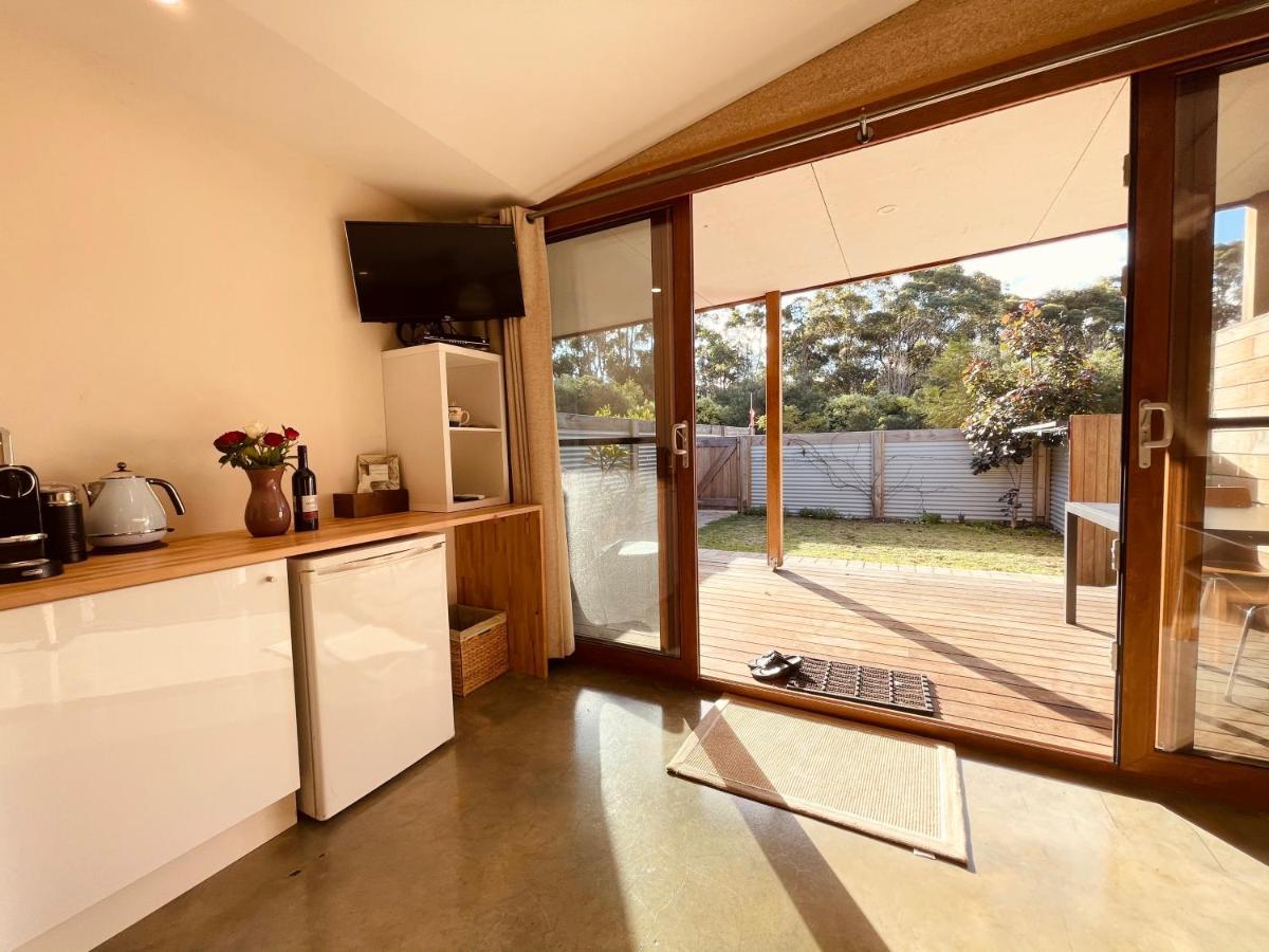 Grape Juice Retreat Rustic Romantic Gateway 5mins To Beaches & Town Aparthotel