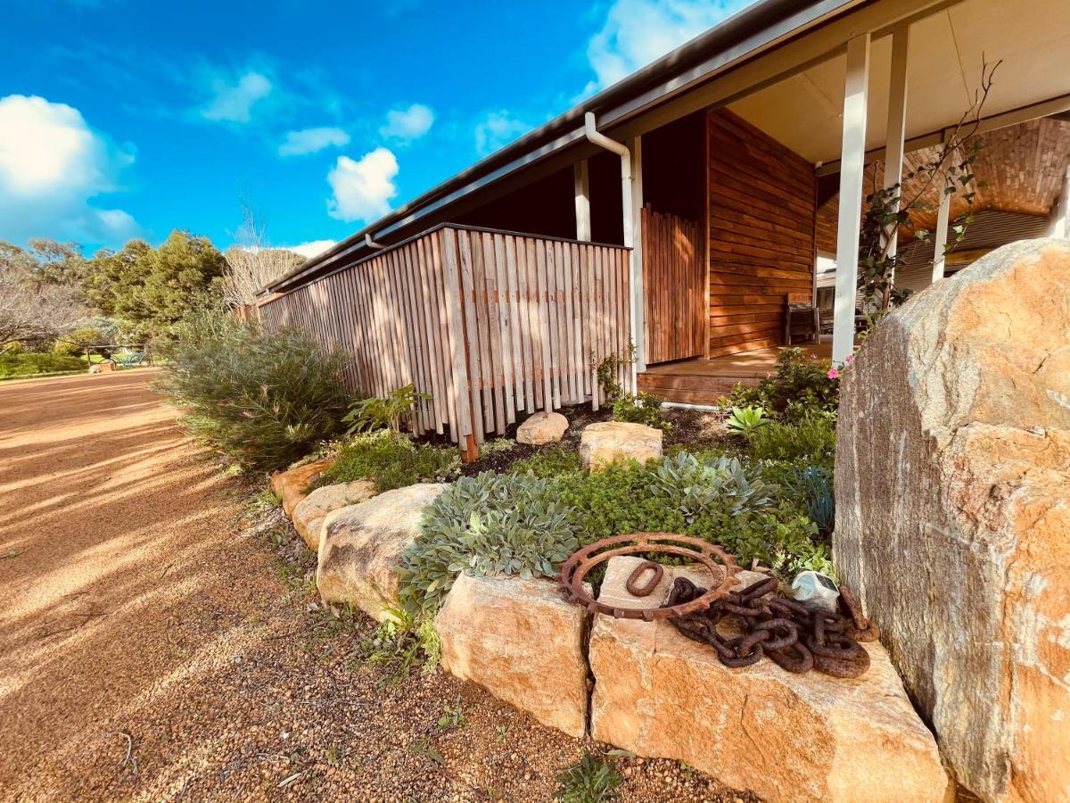 Aparthotel Grape Juice Retreat Rustic Romantic Gateway 5mins To Beaches & Town Margaret River