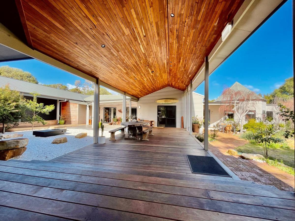 Grape Juice Retreat Rustic Romantic Gateway 5mins To Beaches & Town *