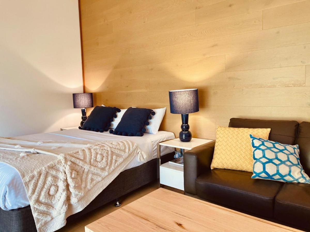 Aparthotel Grape Juice Retreat Rustic Romantic Gateway 5mins To Beaches & Town *