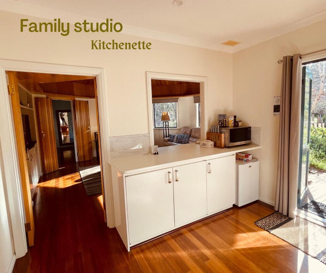 Aparthotel Grape Juice Retreat Rustic Romantic Gateway 5mins To Beaches & Town Margaret River