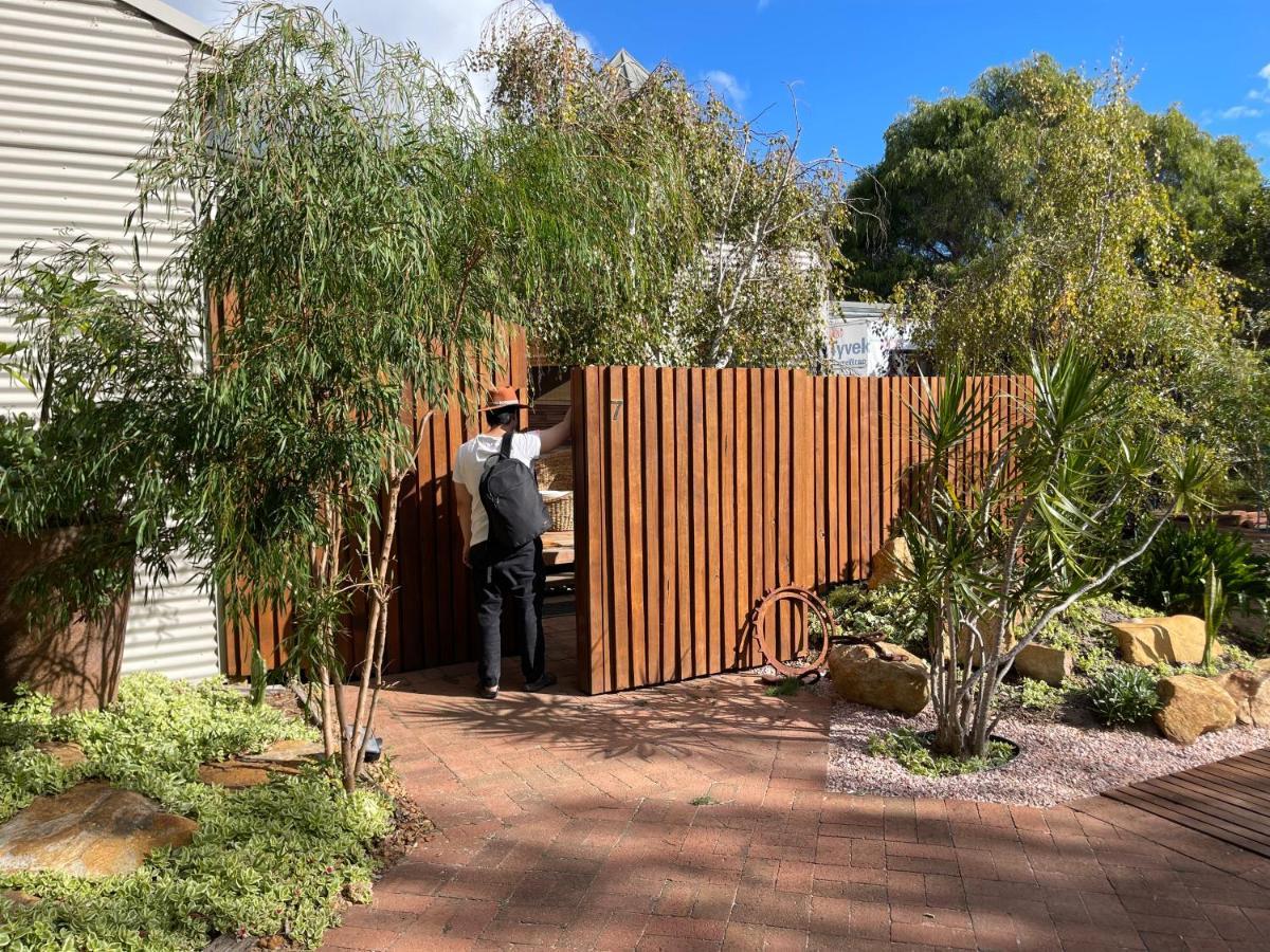 Aparthotel Grape Juice Retreat Rustic Romantic Gateway 5mins To Beaches & Town Margaret River